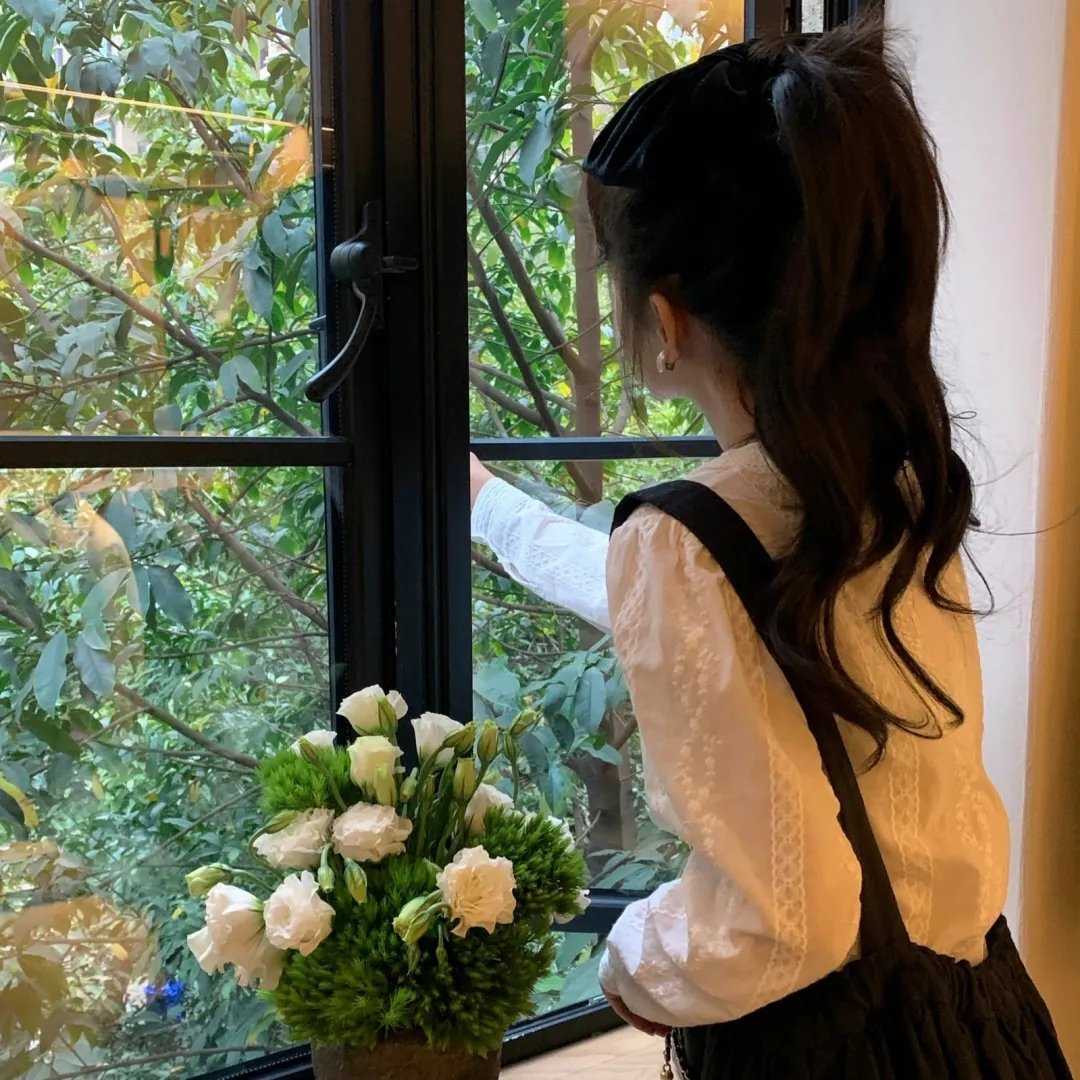 少女佳禾封面